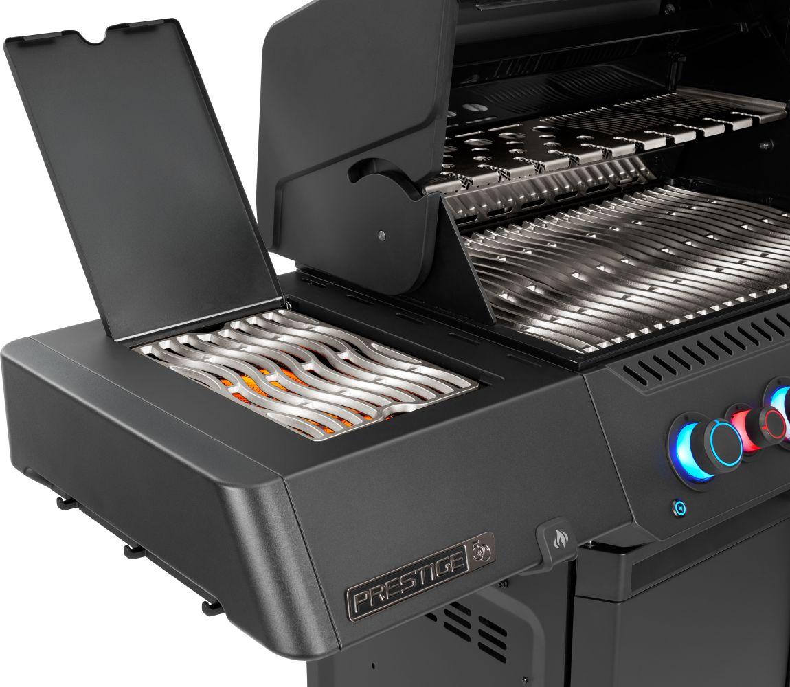 50thAnniversary Edition Prestige 500 Includes Commemorative Cover, Apron and Tool Set , Natural Gas, Black and Blue