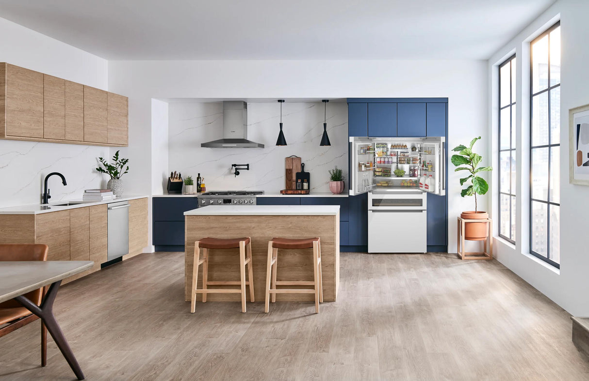 800 Series French Door Bottom Mount Refrigerator, Glass door 36" White, Total No Frost