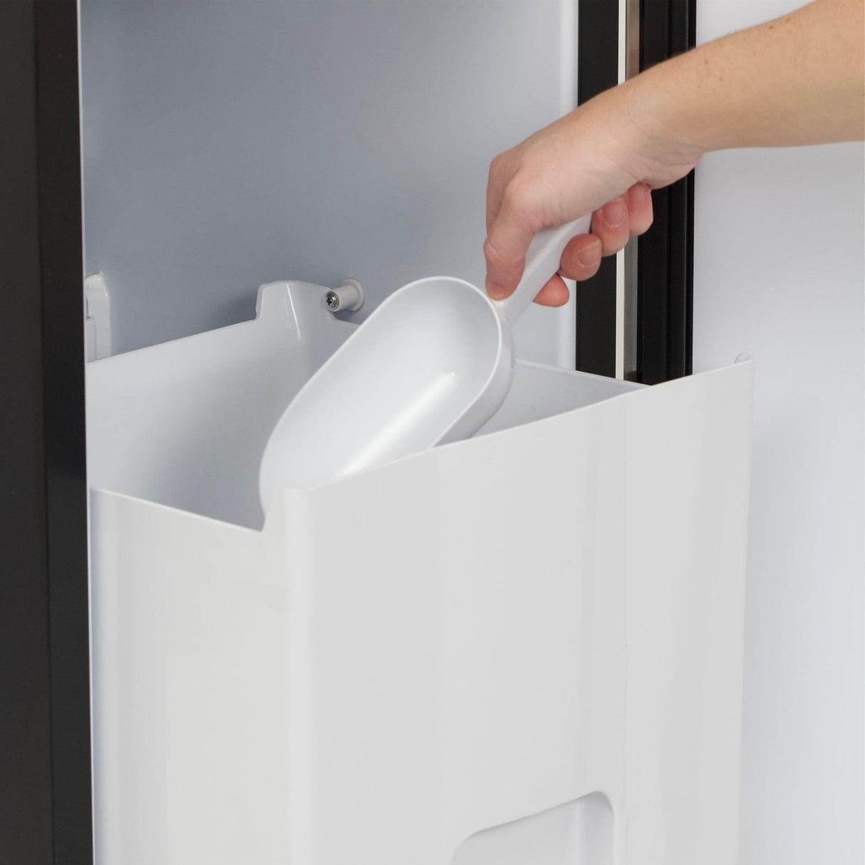 Avanti ELITE Built-in or Freestanding Ice Maker, 15"