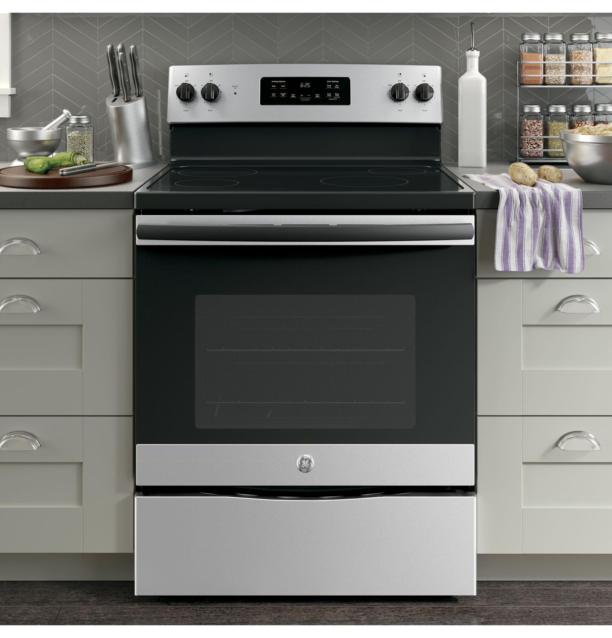 GE® 30" Free-Standing Electric Range