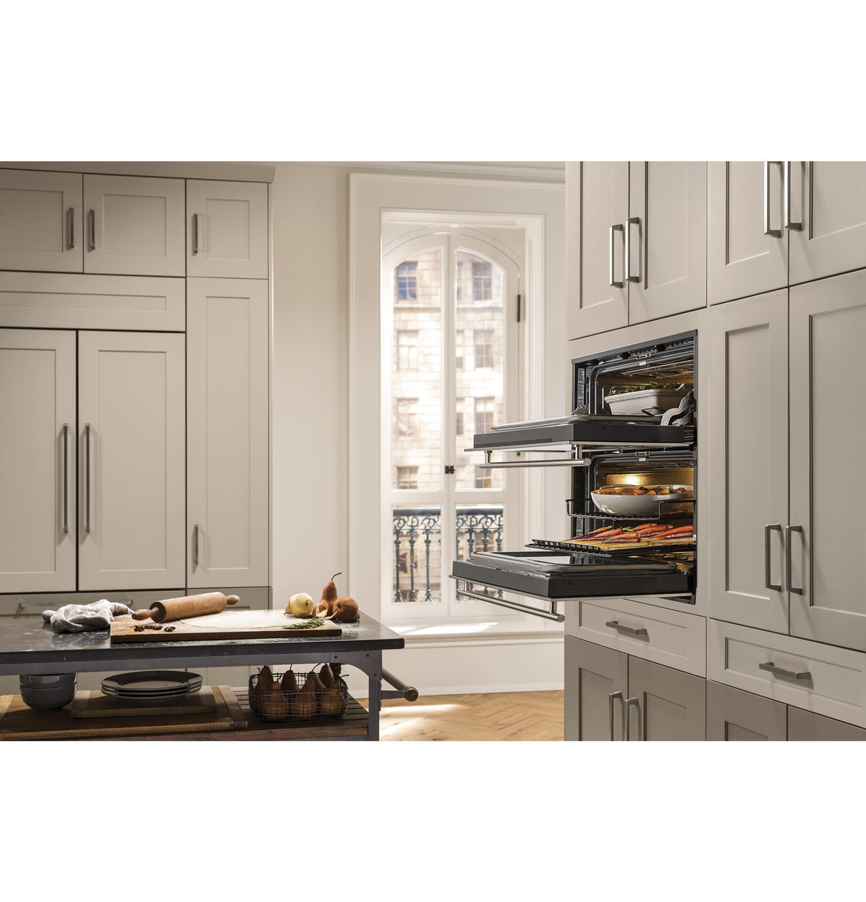 Monogram 30" Built-In Single/Double Convection Wall Oven