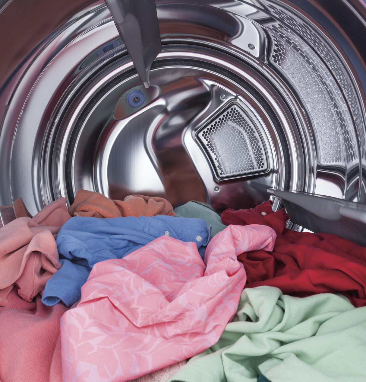 GE® 8.3 cu. ft. Capacity RightHeight™ Front Load Gas ENERGY STAR® Dryer with Steam