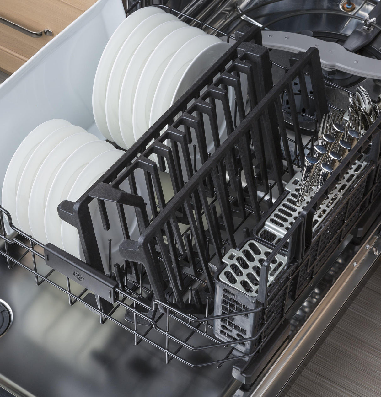 GE Profile™ 30" Built-In Gas Cooktop with 5 Burners and an Optional Extra-Large Cast Iron Griddle