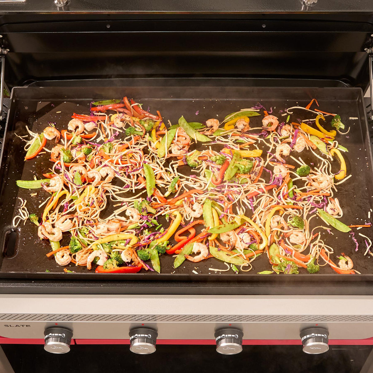Slate® 36 Rust-Resistant Griddle (Natural Gas) - Black
