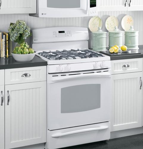GE Profile Free-Standing Self-Clean Gas Range