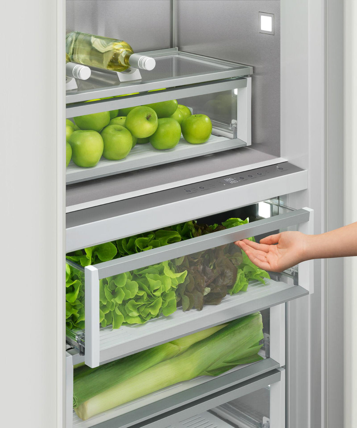 30" Series 9 Integrated Column Refrigerator