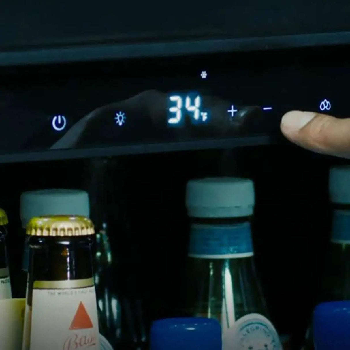 24" Beverage Center Panel Ready Glass RH