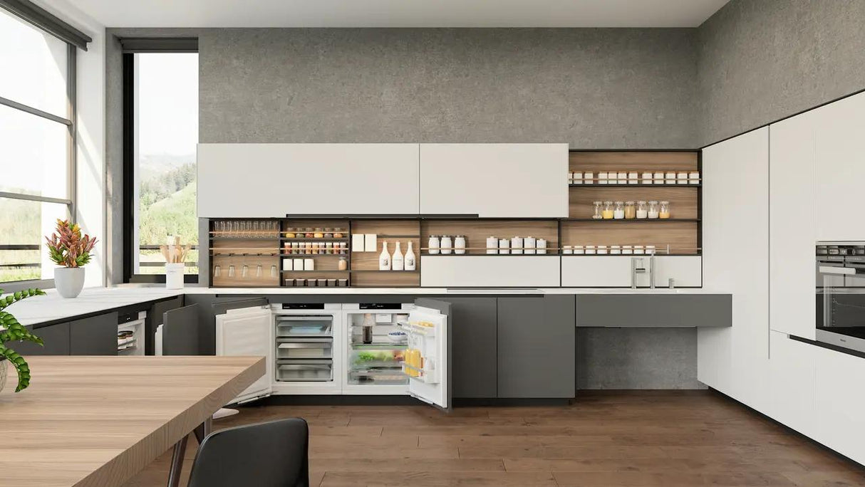 Refrigerator suitable for undercounter installation