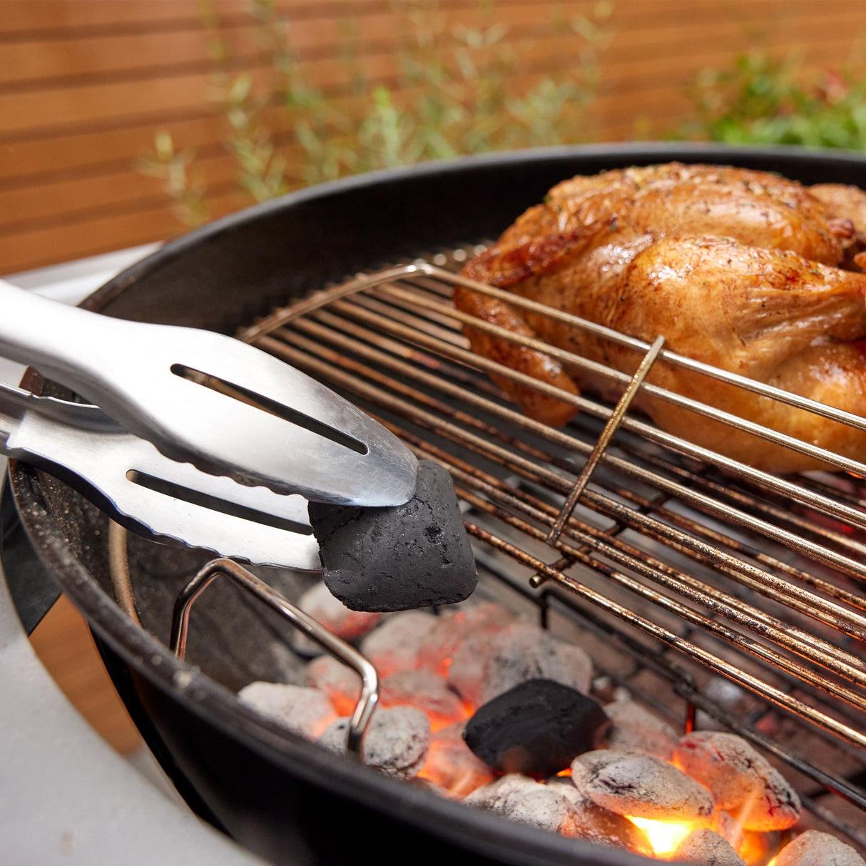 22 Performer™ Smart Charcoal Grill - Black