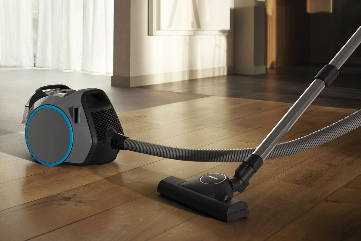 Boost CX1 Graphite grey - Bagless canister vacuum cleaners for maximum power in a compact design.