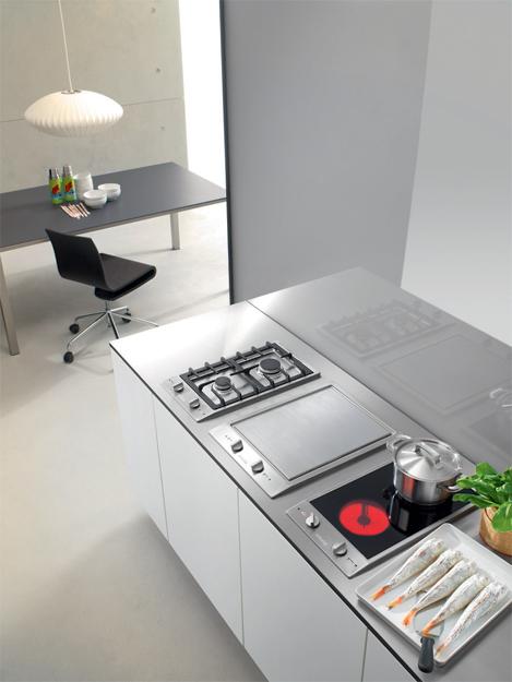CS1000 Series Combisets Model: CS1112E Ceramic Double Burner™
