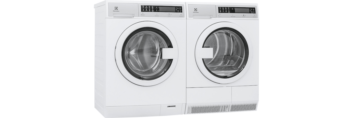 Compact Washer with IQ-Touch® Controls featuring Perfect Steam™ - 2.4 Cu. Ft.