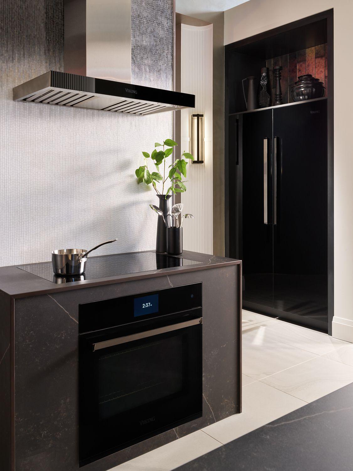30" Single Electric Oven - MVSOE6301BG