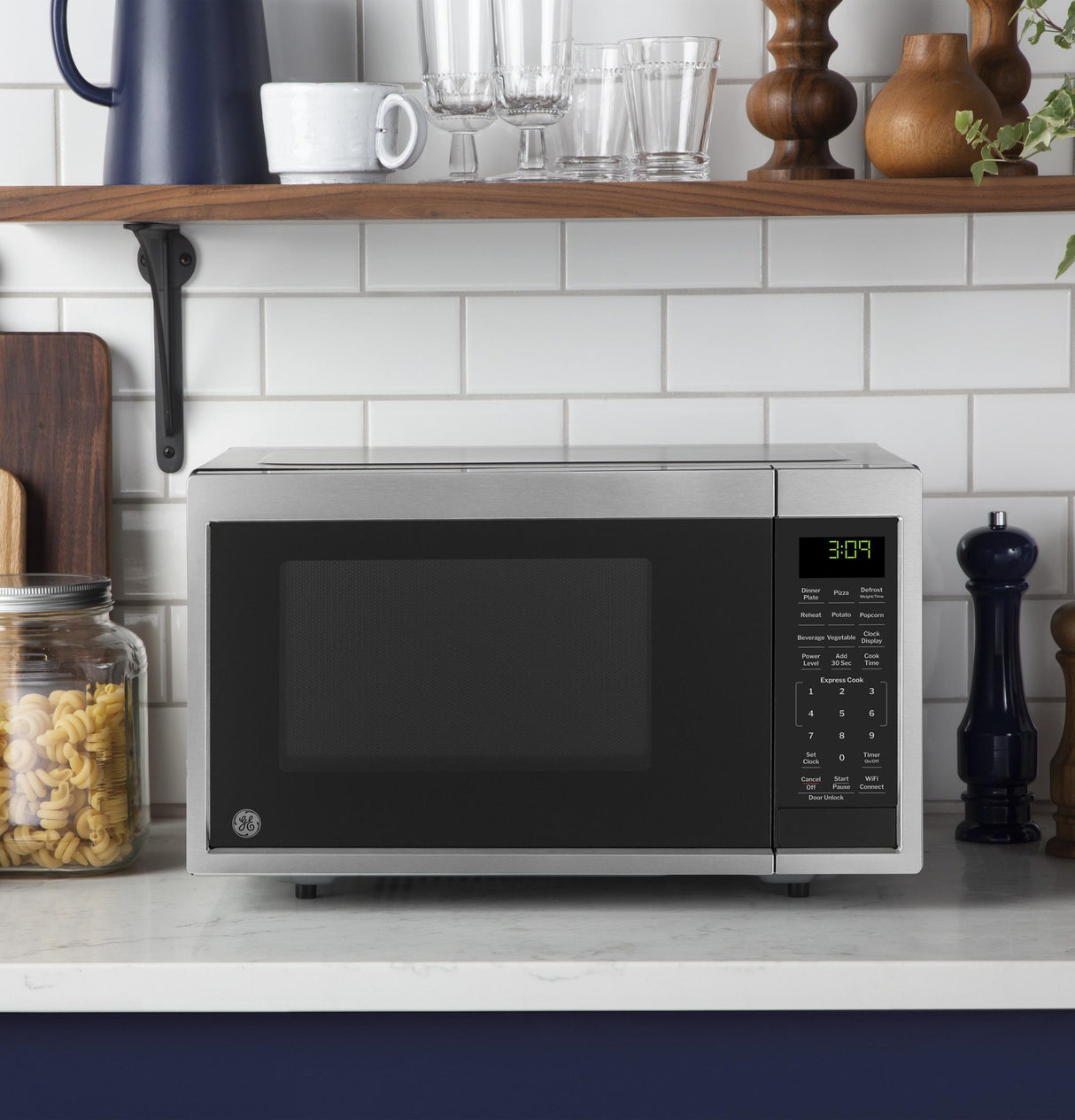 GE® 0.9 Cu. Ft. Capacity Smart Countertop Microwave Oven with Scan-To-Cook Technology