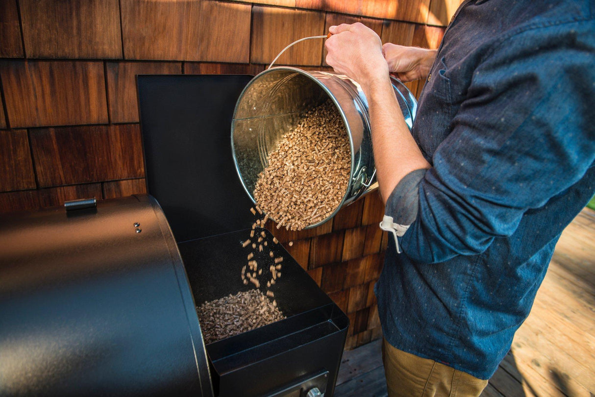 Traeger Wood Pellet Storage - Metal Bucket
