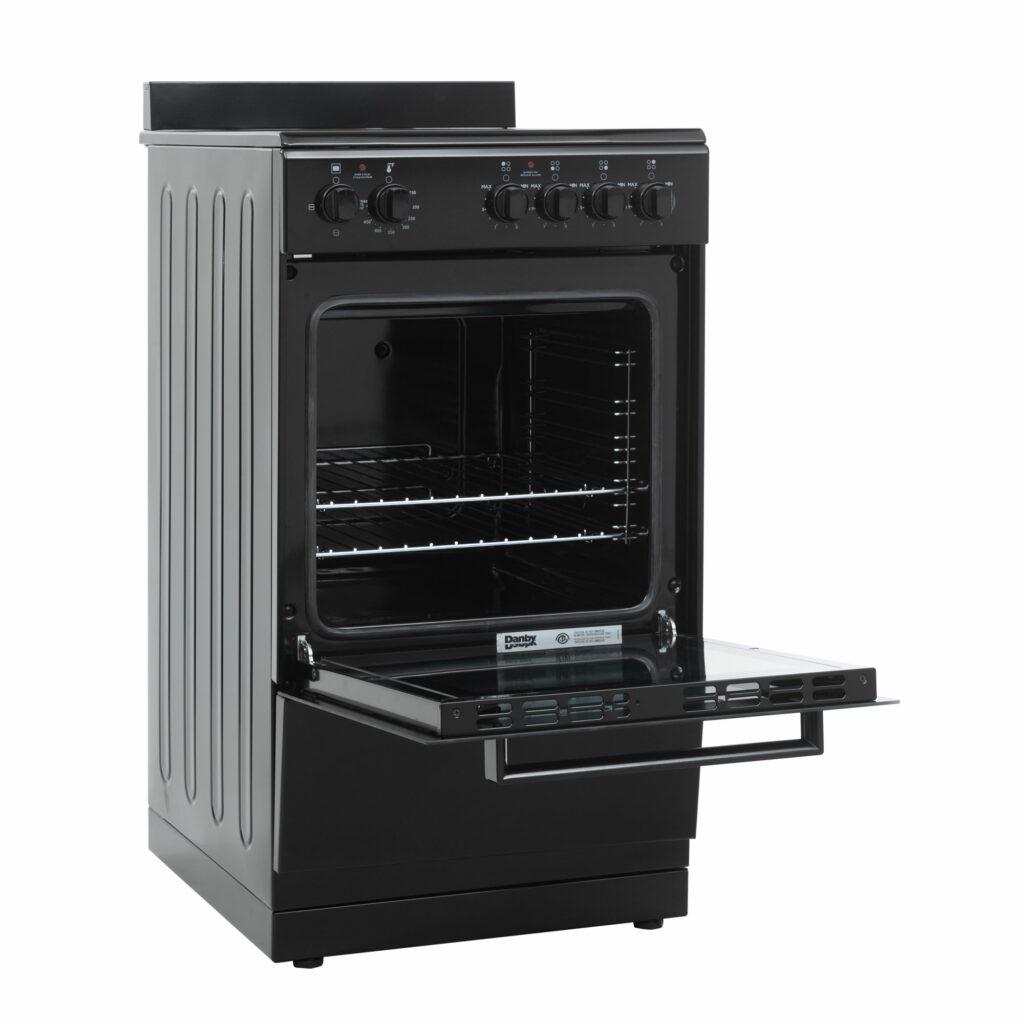 Danby 20" Wide Electric Range in Black ()