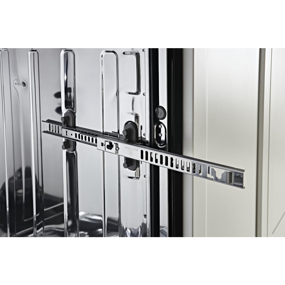 46 DBA Dishwasher with ProWash™ Cycle and PrintShield™ Finish, Front Control