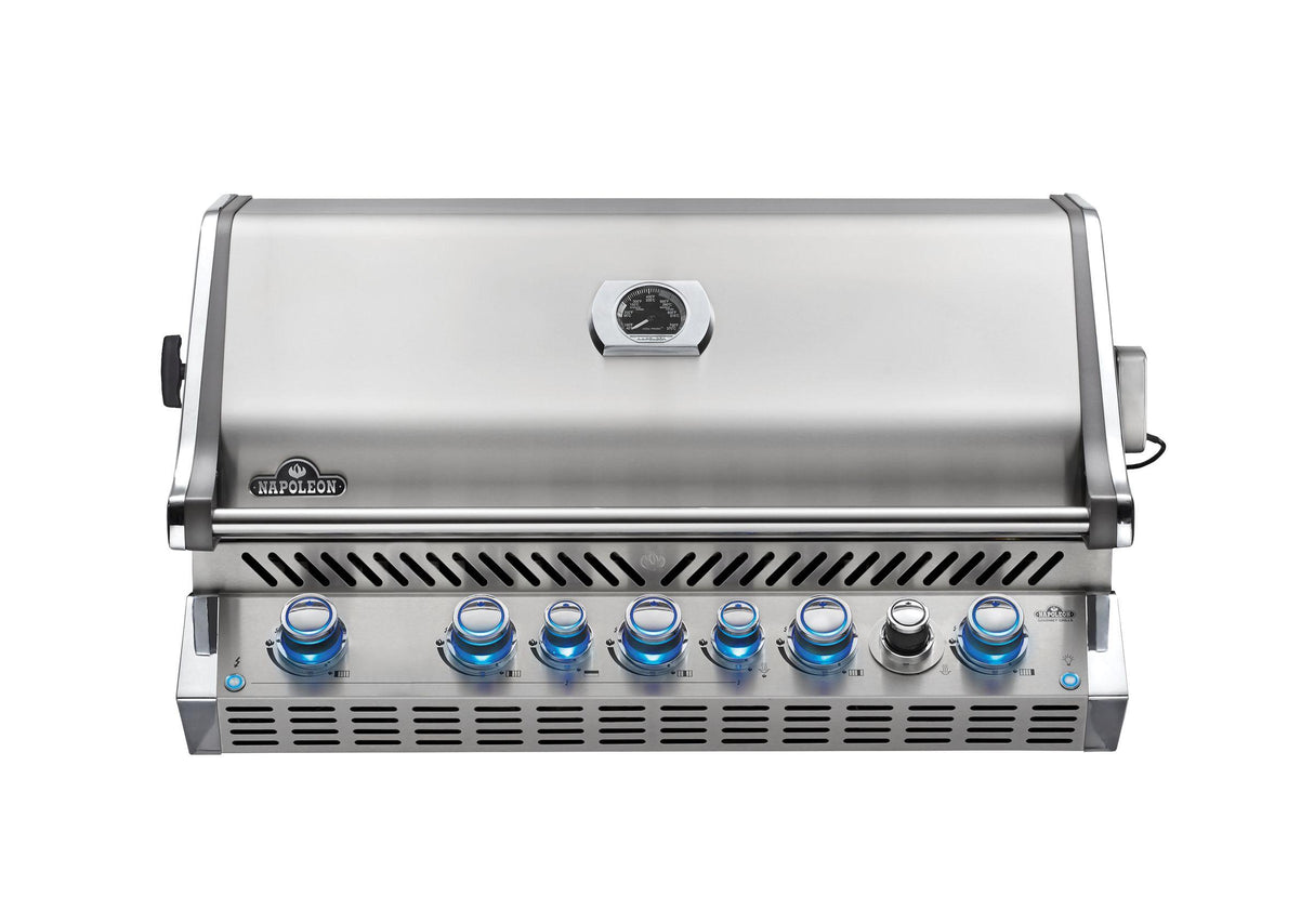 Napoleon Built-in Prestige PRO™ 665 with Infrared Rear Burner.