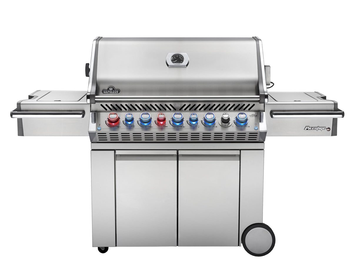 Prestige PRO™665 with Infrared Rear and Side Burner.