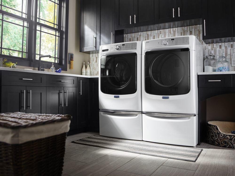 Front Load Washer with Fresh Hold® Option and PowerWash® System - 4.5 cu. ft.