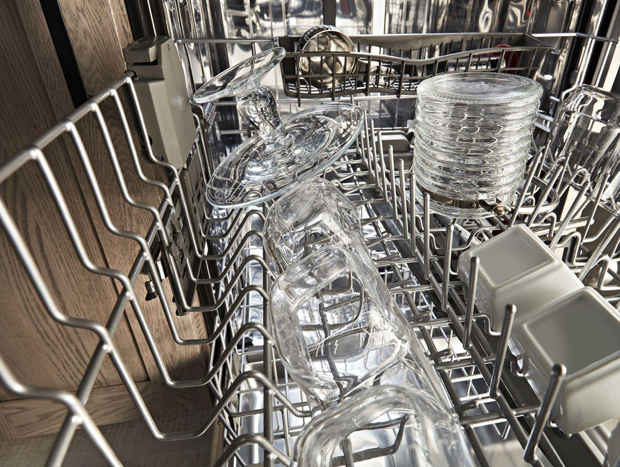 39 DBA Dishwasher with Fan-Enabled ProDry™ System and PrintShield™ Finish Black Stainless Steel with PrintShield™ Finish