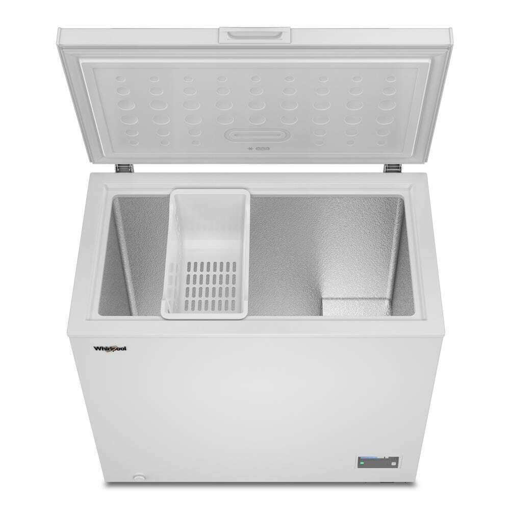 Whirlpool ®7 cu. ft. Chest Freezer with 1 Storage Basket