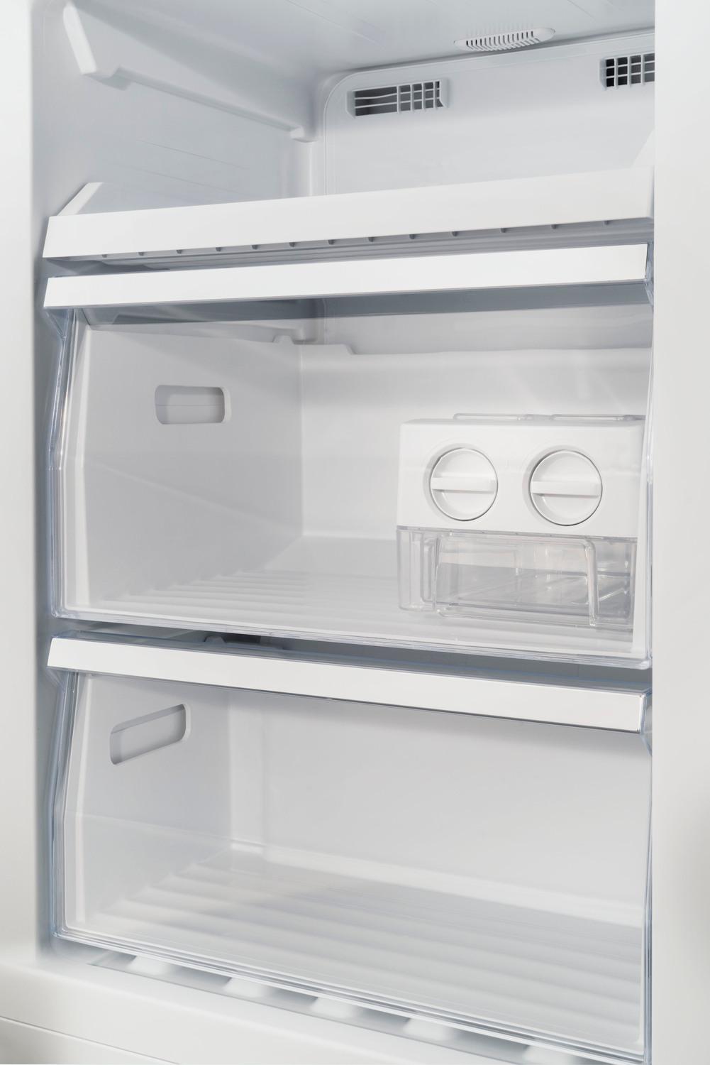 24" Freestanding Bottom Mount Refrigerator