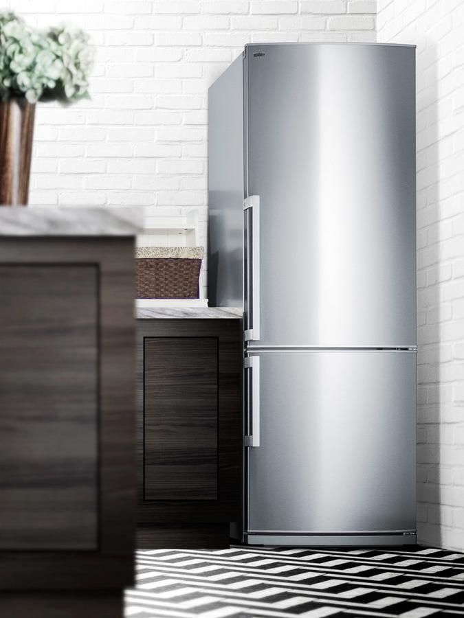 28" Wide Bottom Freezer Refrigerator