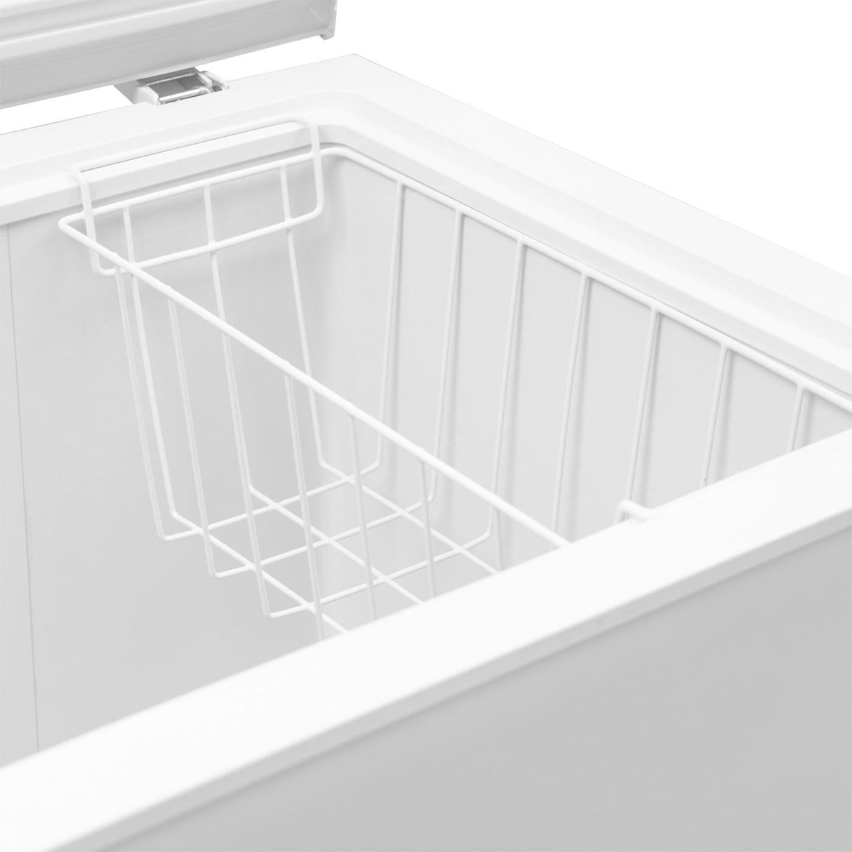 Element Electronics 5.0 cu. ft. Chest Freezer - White (ECF50MD2EW)