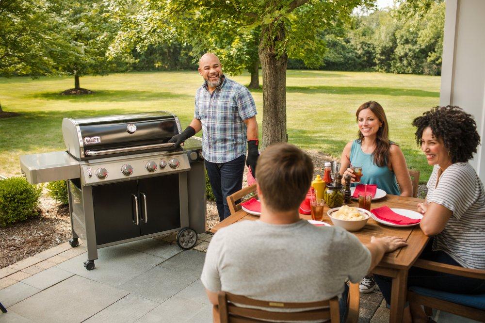 GENESIS II E-435 Gas Grill Black LP