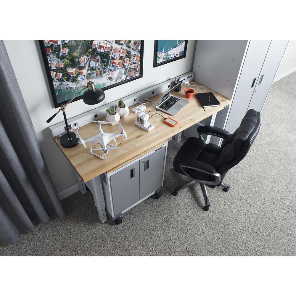 6' Wide 9-Outlet Workbench Powerstrip