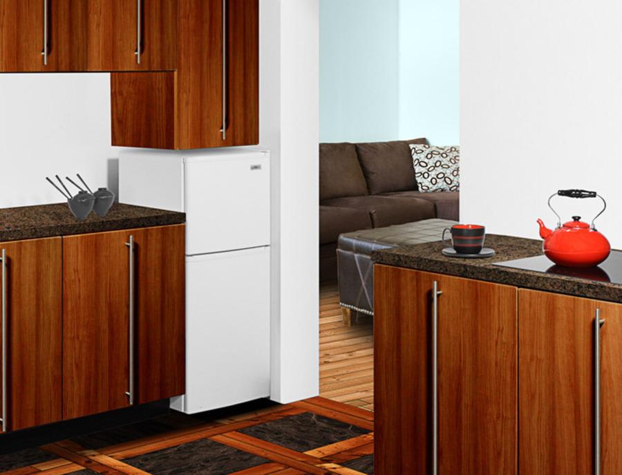 19" Wide Refrigerator-freezer