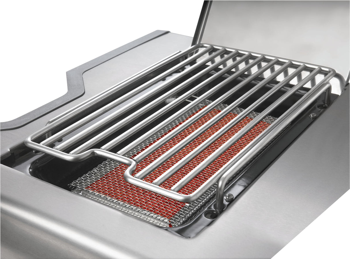 Napoleon's Prestige PRO Series PRO 500 with Infrared Rear and Side Burners.