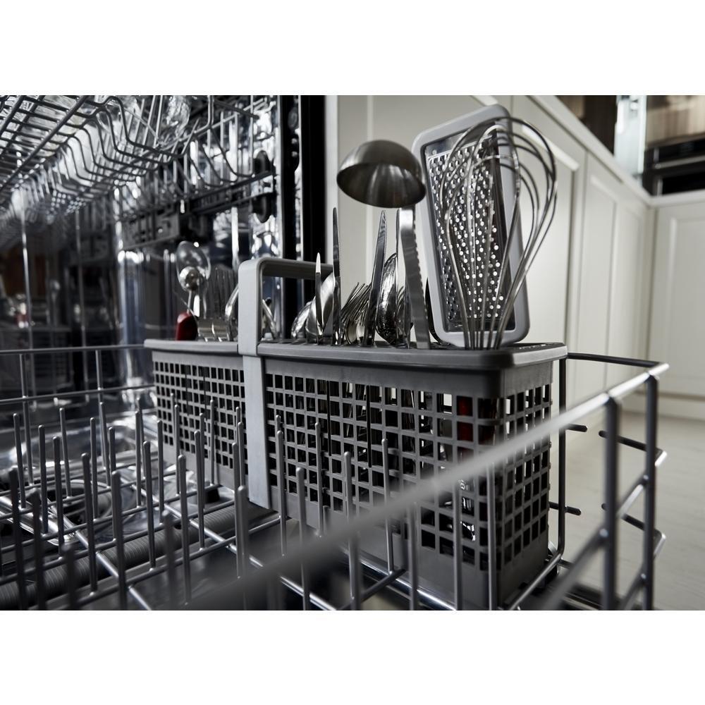 46 DBA Dishwasher with ProWash™ Cycle and PrintShield™ Finish, Front Control