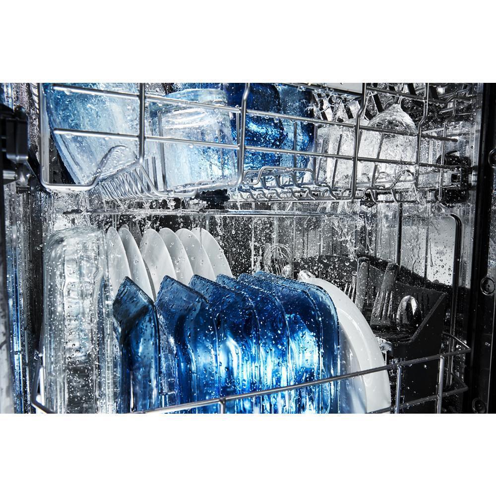 Top control dishwasher with Dual Power Filtration