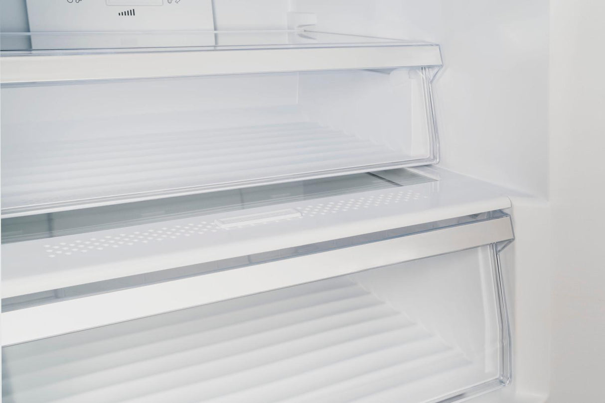 24" Freestanding Bottom Mount Refrigerator