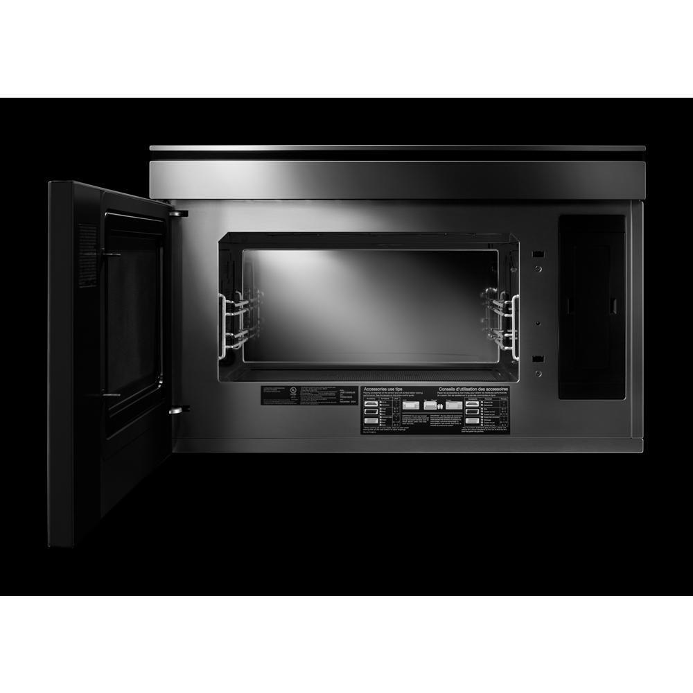NOIR™ 7-in-1 Flush, Built-in Microwave Oven