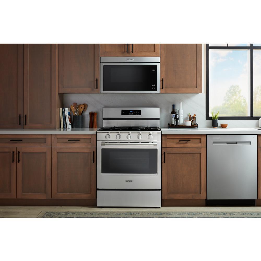 30-Inch Wide Gas Range With Steam Clean - 5.0 cu. ft.