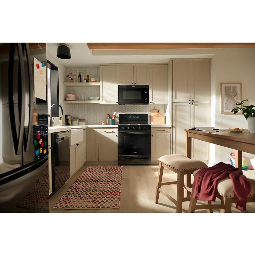 30-inch Gas Range with Air Cooking Technology and EZ-2-Lift™ Hinged Grates
