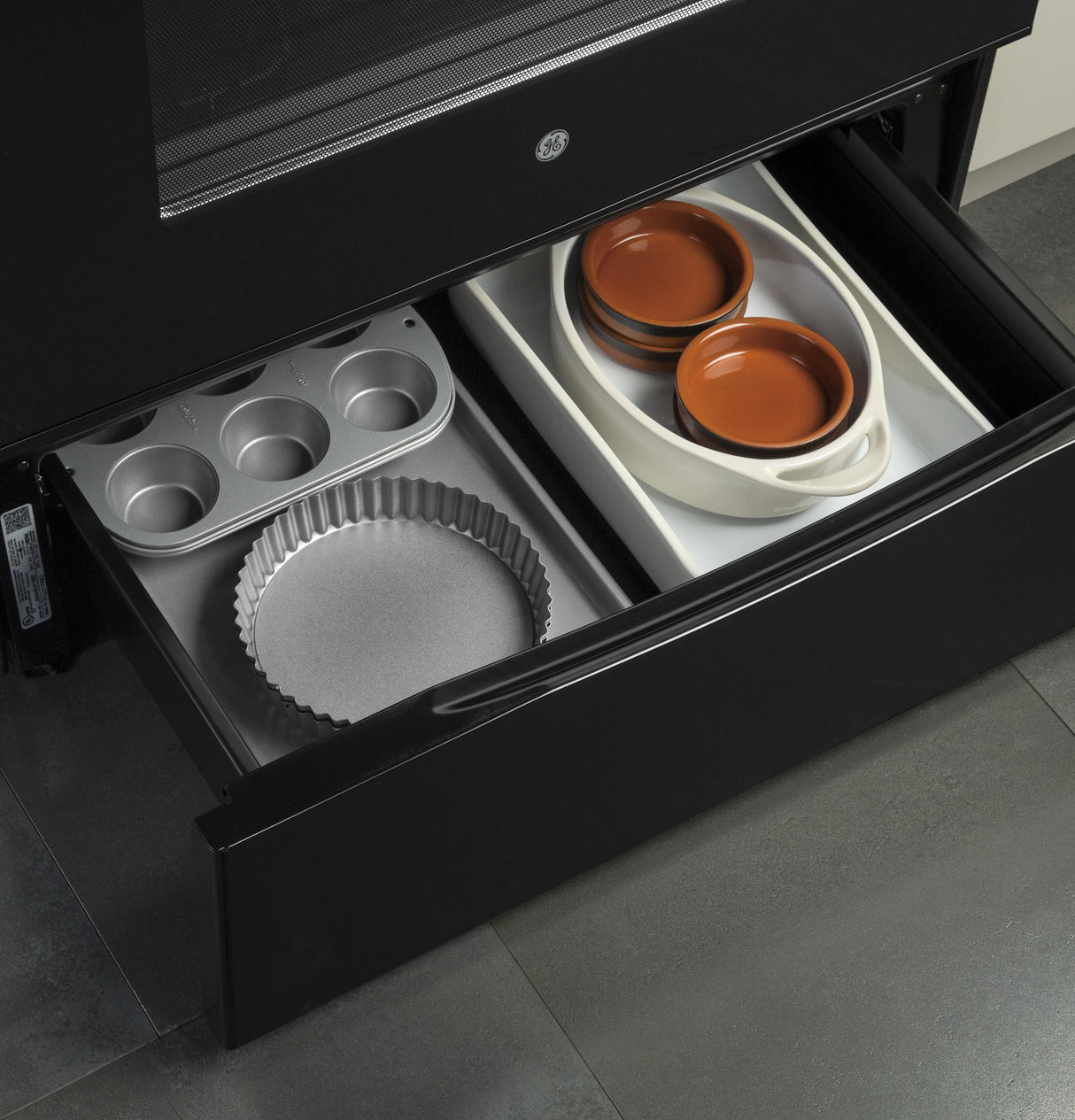 GE® 30" Free-Standing Self-Clean Electric Range