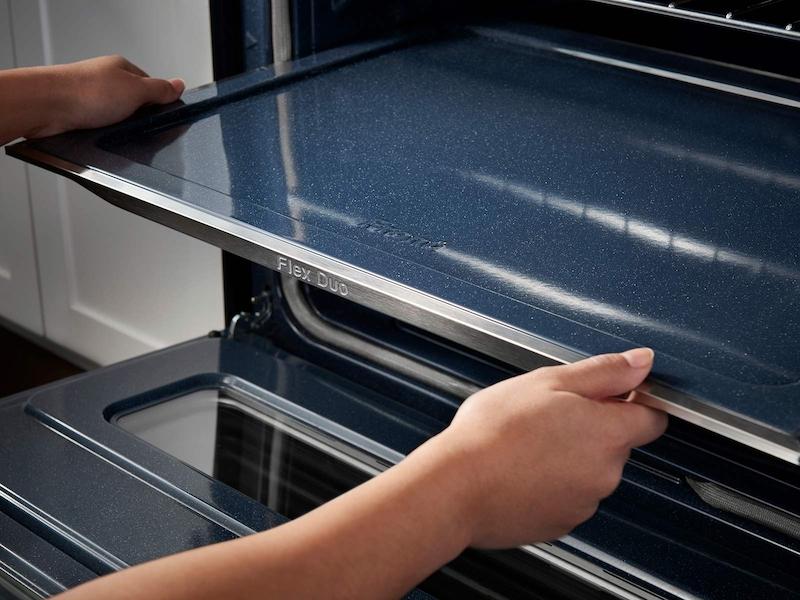 5.8 cu. ft. Slide-In Electric Range with Flex Duo™ & Dual Door in Stainless Steel