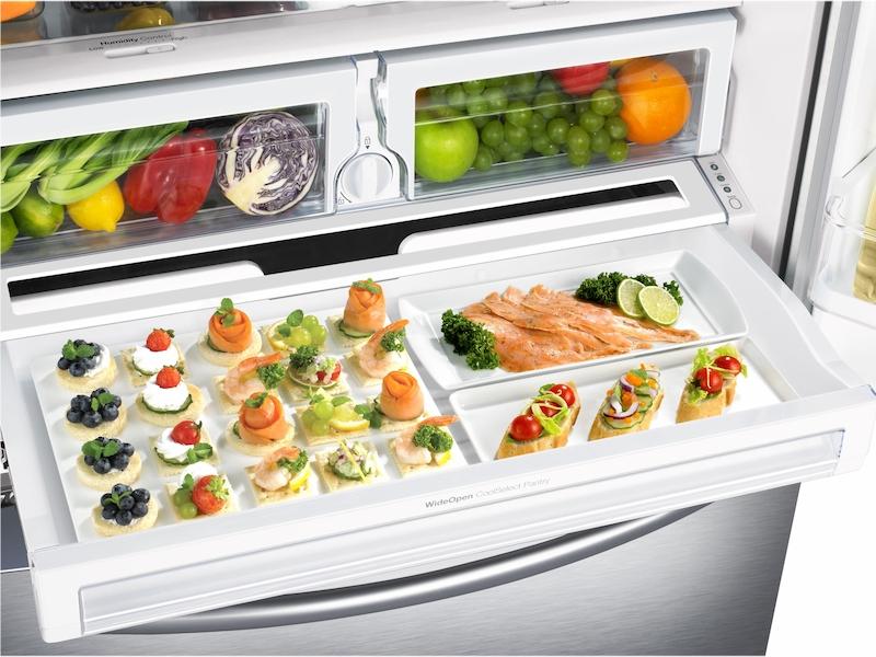 28 cu. ft. French Door Refrigerator with CoolSelect Pantry™ in Stainless Steel
