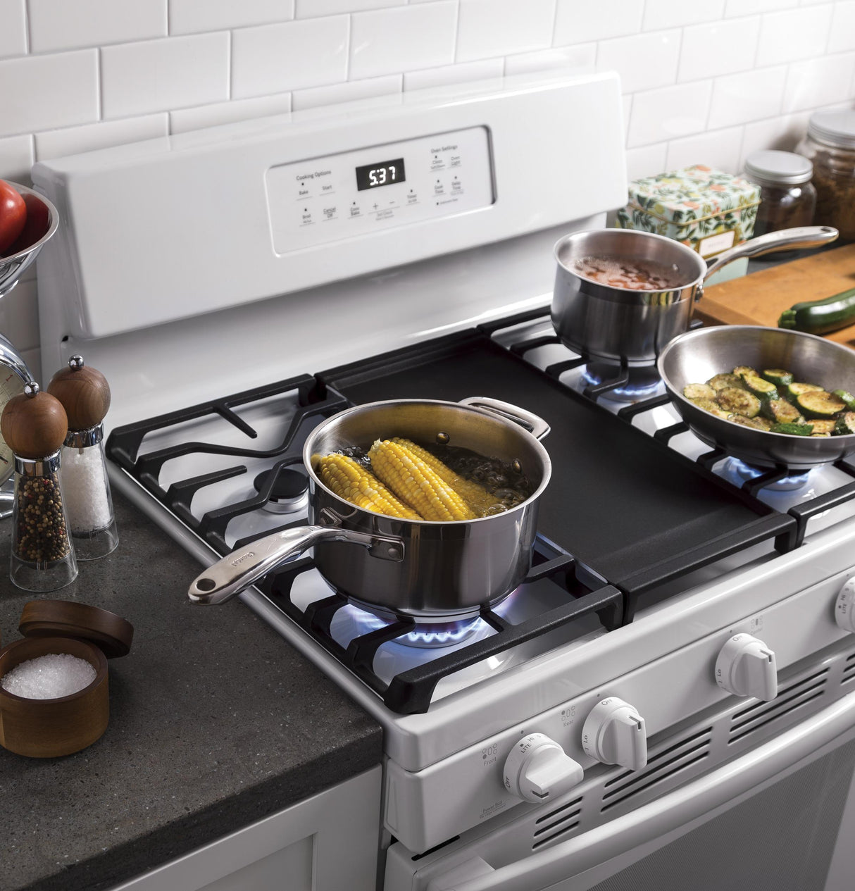 GE® 30" Free-Standing Gas Double Oven Convection Range