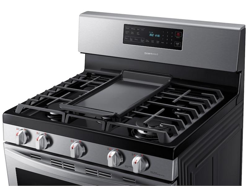 5.8 cu. ft. Freestanding Gas Range with Air Fry and Convection in Stainless Steel