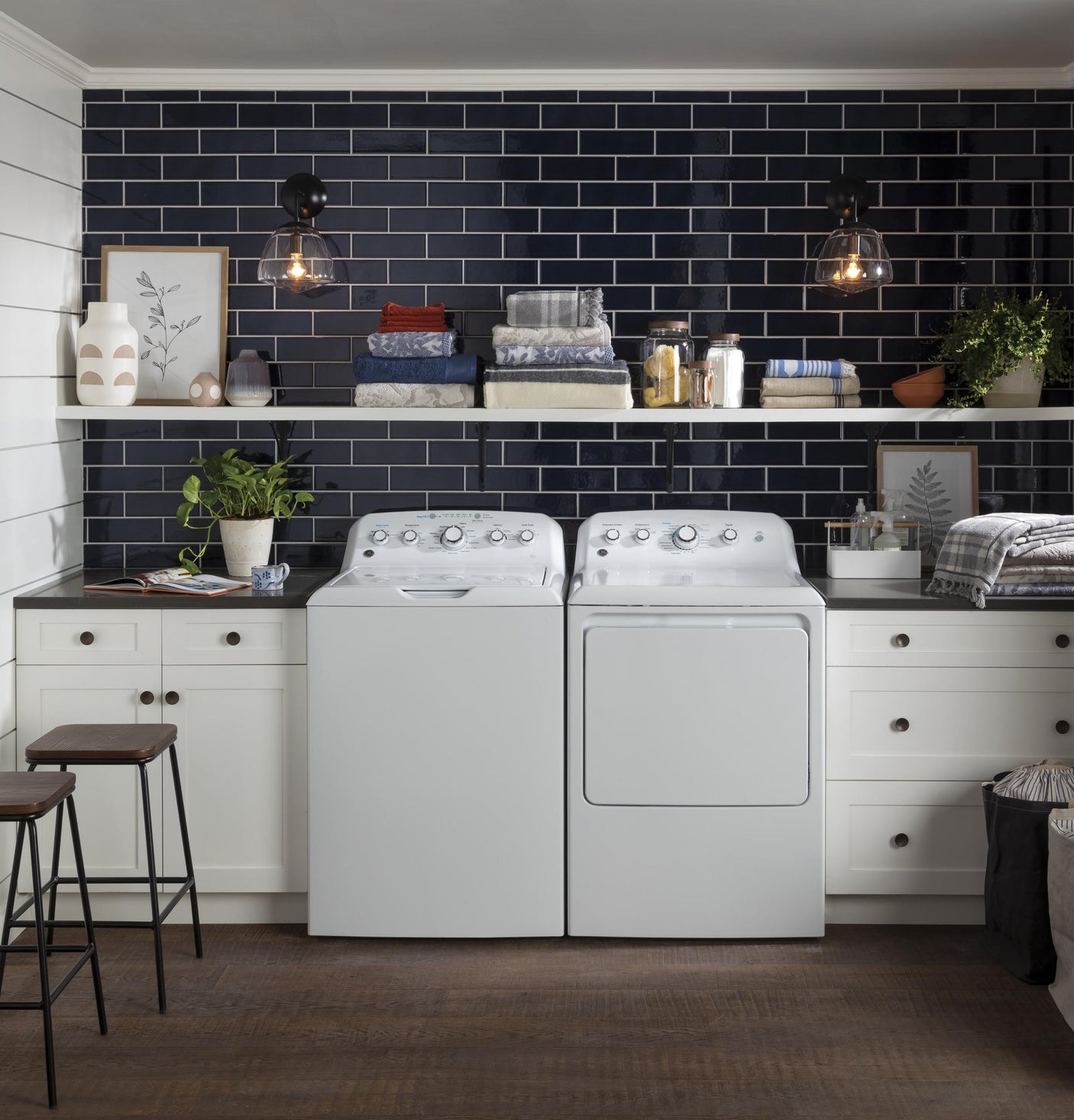 GE® 4.5 cu. ft. Capacity Washer with Stainless Steel Basket