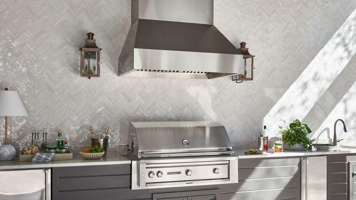 42" SEDONA BUILT-IN GRILL WITH ROTISSERIE, 1 PROSEAR INFRARED BURNER AND 2 STAINLESS STEEL BURNERS (L701PSR)