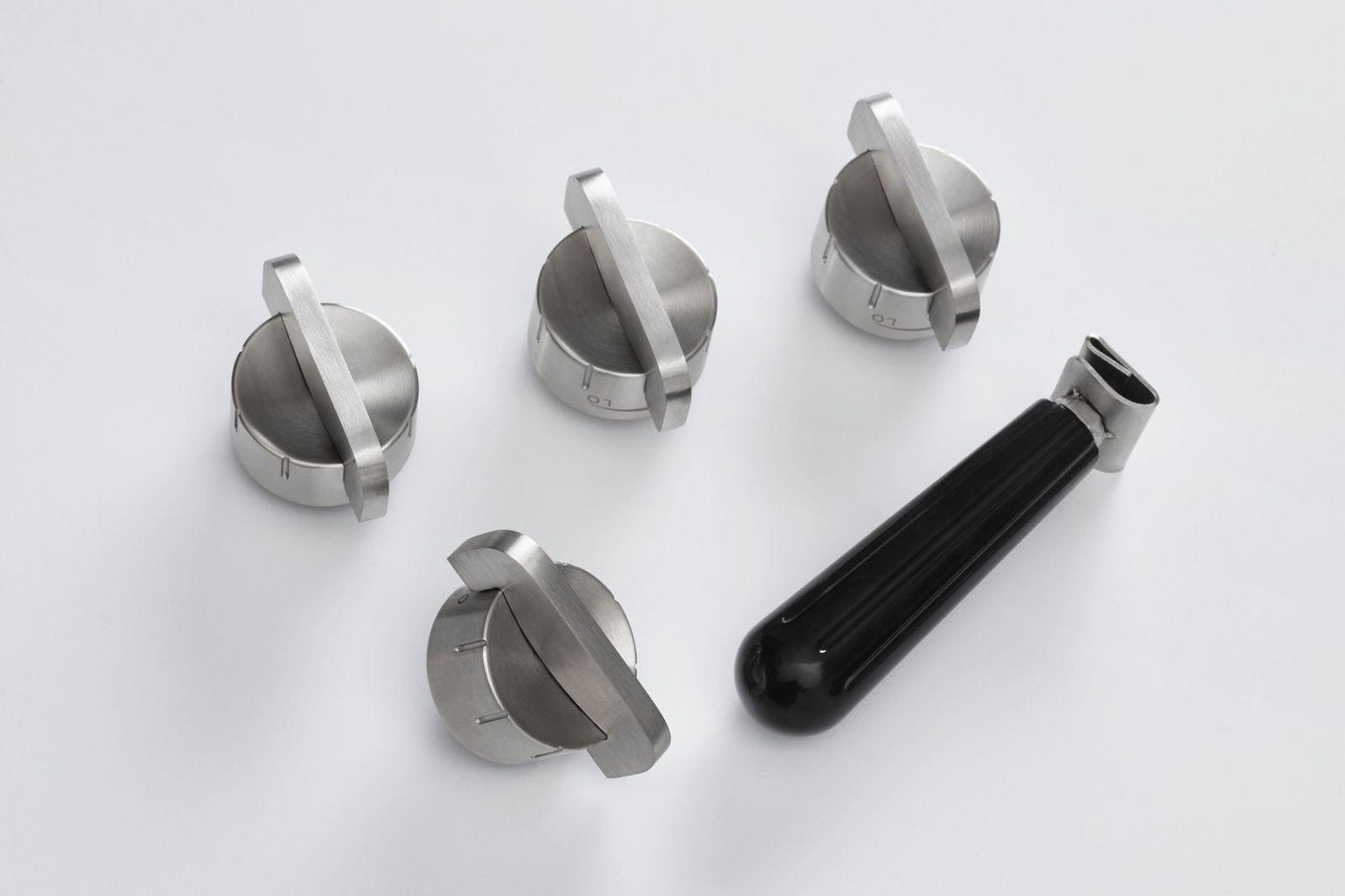 ADA Kit includes 4 knobs & 1 Hood Handle