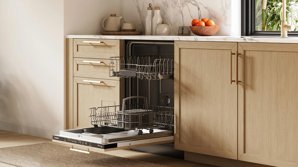 100 Series, fully-integrated dishwasher, 24''