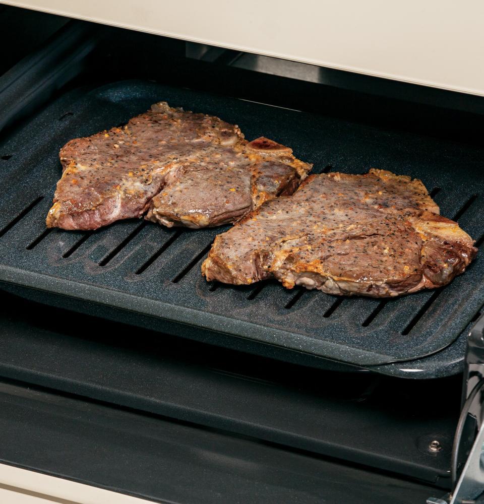GE® 30" Free-Standing Gas Range
