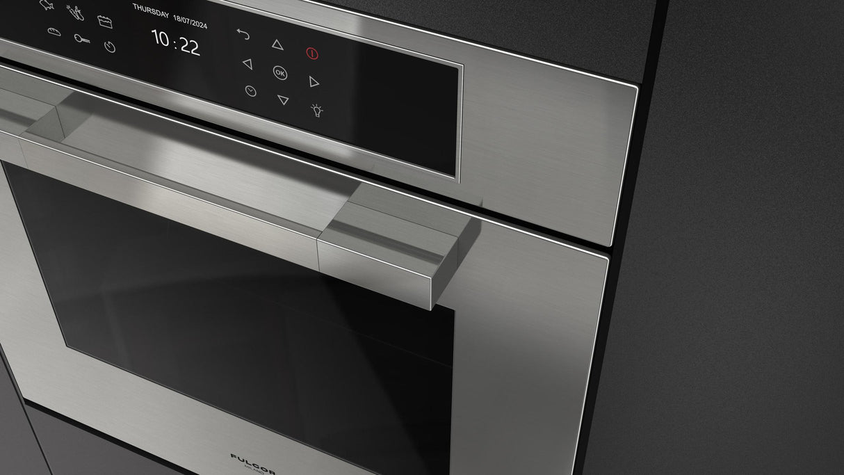 24" MULTIFUNCTION OVEN